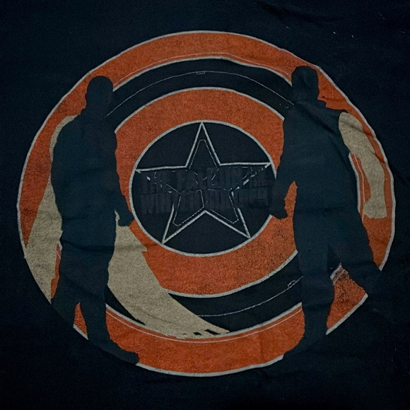 Marvel’s The Falcon and the Winter Soldier T-Shirt Size Large - Picture 2 of 4
